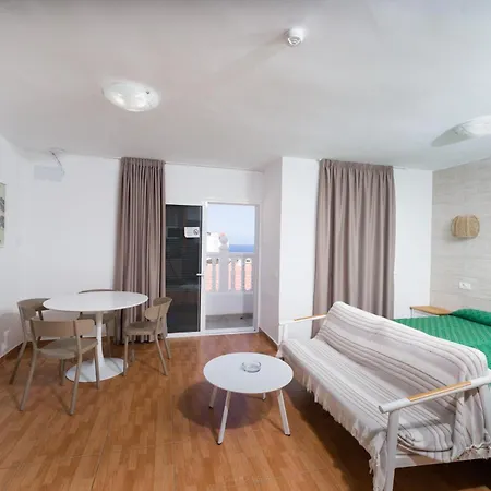 Tinerfe Garden Aparthotel 2*